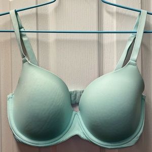 Victoria’s Secret Wear Everywhere Bra | 34 DD